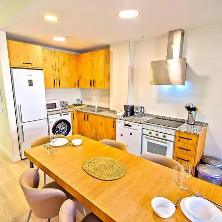 Jacuzzi & Pool House W Rooftop Terrace, Garden Bbq
