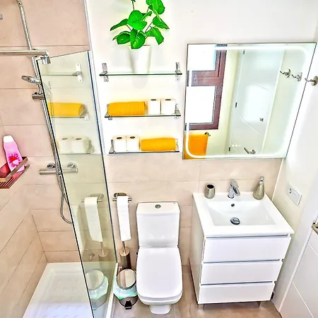 Jacuzzi & Pool House W Rooftop Terrace, Garden Bbq Holiday home *