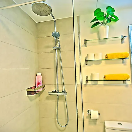 Holiday home Jacuzzi & Pool House W Rooftop Terrace, Garden Bbq El Puerto de Santa Maria